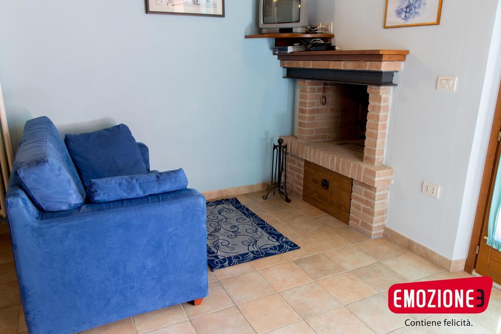 Country House Angelo Blu Urbania Exterior foto